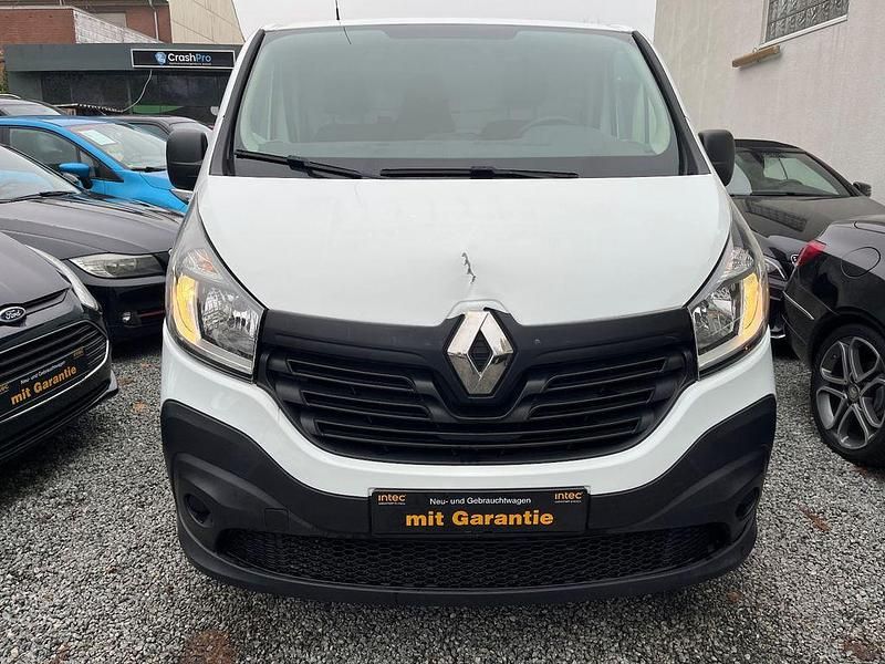 Gebraucht Renault Trafic Komfort 120 PS (88 kW) 2017 Weiß Van / Kleinbus