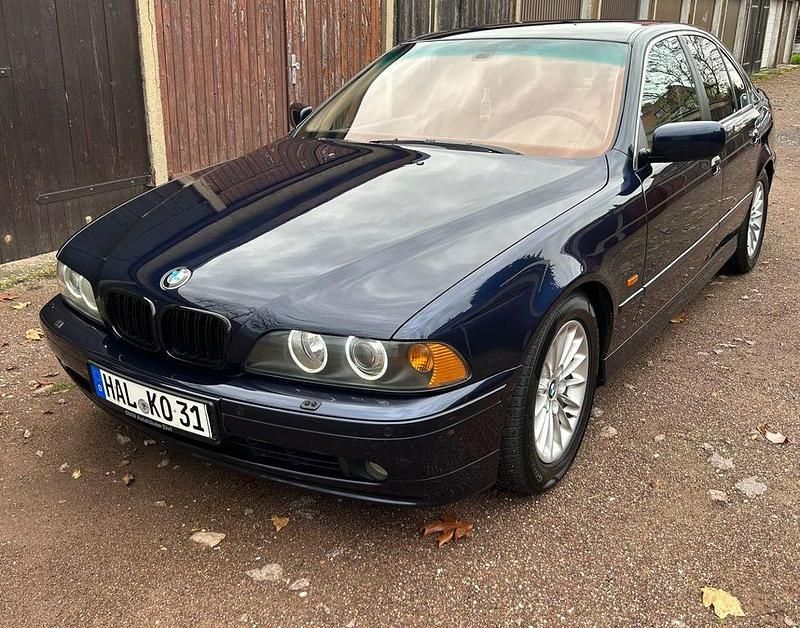 Gebraucht BMW 530 231 PS (169 kW) 2002 Blau Limousine