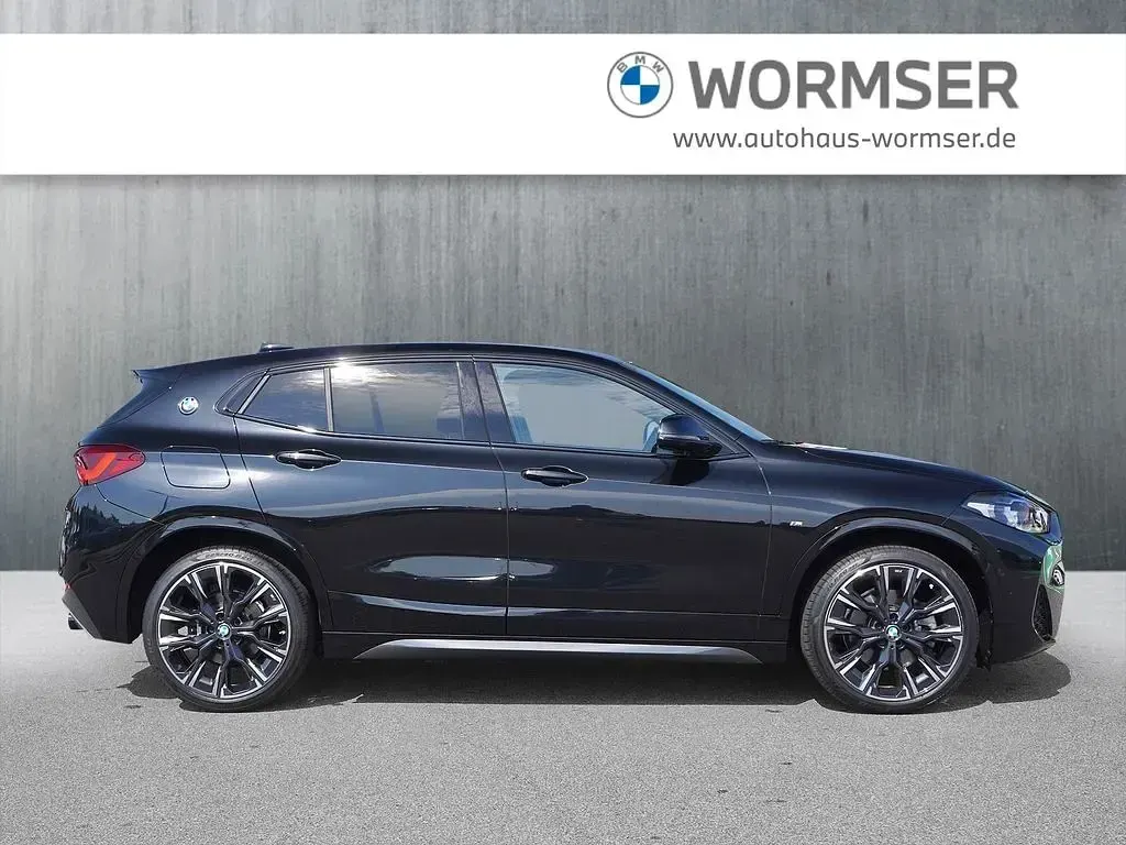 Gebraucht BMW X2 M Sport 178 PS (130 kW) 2022 Saphirschwarz SUV