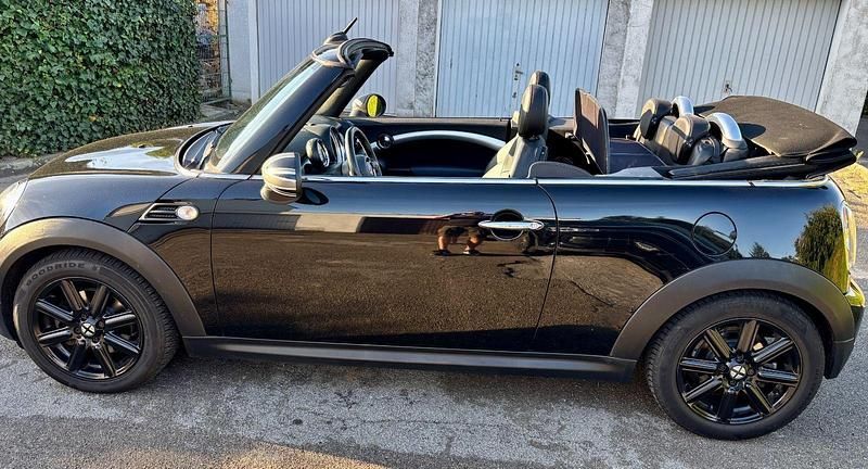 Schwarz Gebraucht 2011 Mini Cooper Cabriolet Cabrio | 8.950 € (Fairer Preis) - Bild 1/4