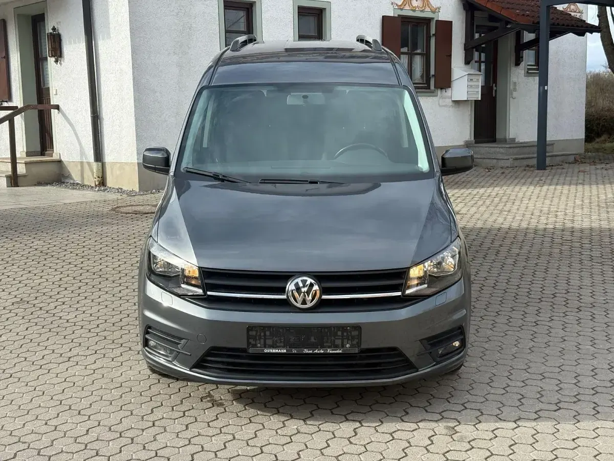 Gebraucht VW Caddy Maxi 150 PS (110 kW) 2020 Grau Van / Kleinbus