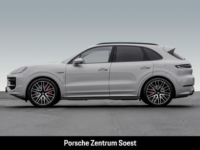 Neu Porsche Cayenne Turbo E-Hybrid 740 PS (544 kW) 2025 Kreide (grau) SUV