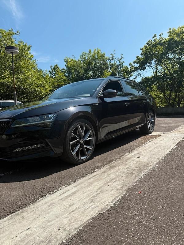 Schwarz Gebraucht 2019 Skoda Superb Kombi | 21.000 € (Fairer Preis) - Bild 1/4