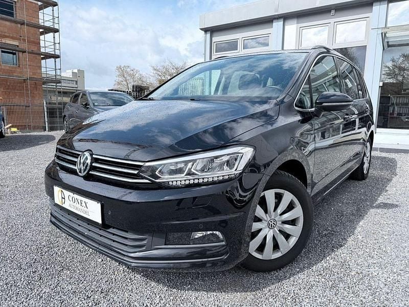 Gebraucht VW Touran 150 PS (110 kW) 2018 Deep black perleffekt Van / Kleinbus