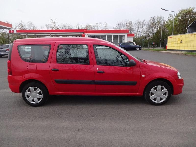 Gebraucht Dacia Logan MCV Ambiance 75 PS (55 kW) 2009 Rot Kombi