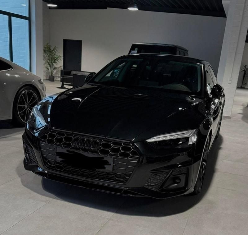 Schwarz Gebraucht 2022 Audi A5 Sportback Competition Kleinwagen | 36.000 € (Superpreis) - Bild 1/4