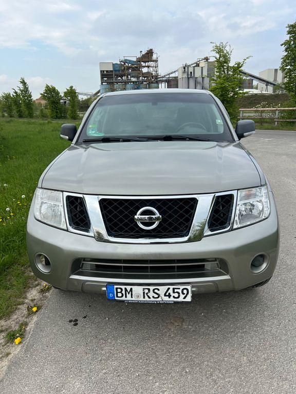 Second-hand Nissan Pathfinder 190 CP (139 kW) 2012 Gri SUV