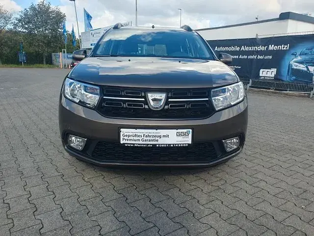Occasion Dacia Logan Lauréate 73 ch (53 kW) 2017 Marron Berline