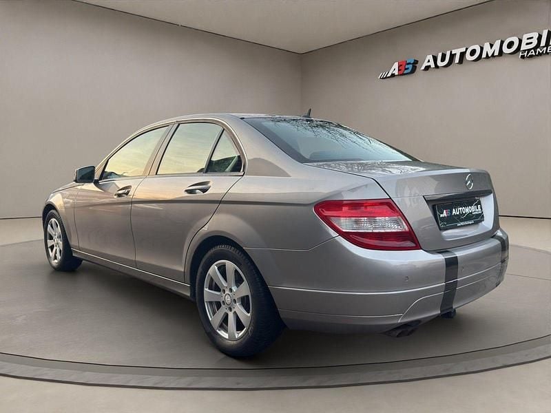 Gebraucht Mercedes C180 Elegance 156 PS (114 kW) 2009 Grau Limousine