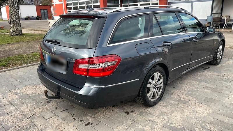 Brugt Mercedes E220 170 HK (125 kW) 2011 Grå Stationcar