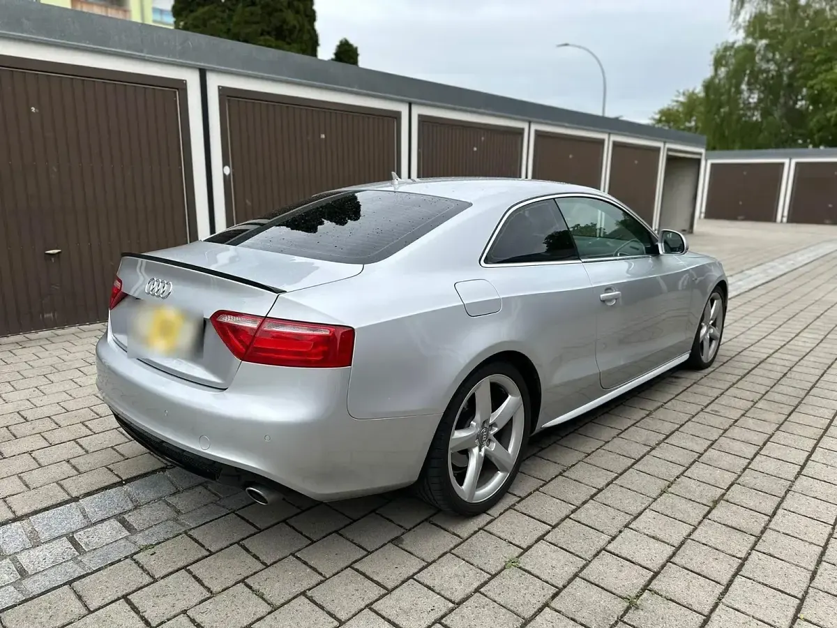 Gebraucht Audi A5 245 PS (180 kW) 2009 Silber Coupé