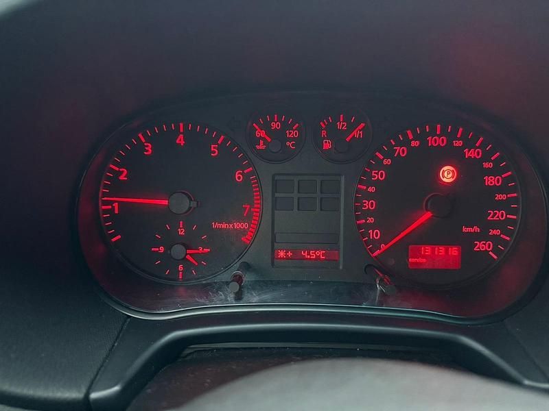 Brugt Audi A3 125 HK (91 kW) 1998 Grøn Hatchback