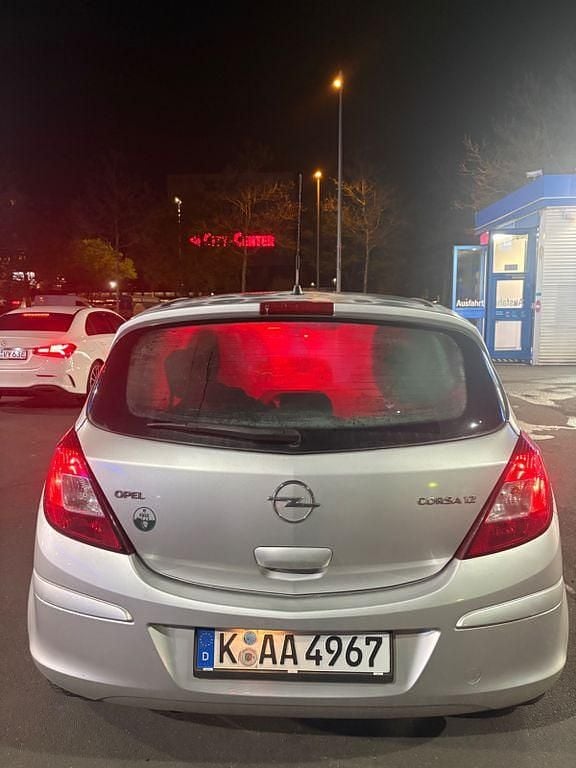 Gebraucht Opel Corsa 80 PS (58 kW) 2007 Silber Kleinwagen