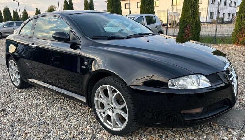 Schwarz Gebraucht 2005 Alfa Romeo GT Progression Coupé | 3.990 € (Guter Preis) - Bild 1/4