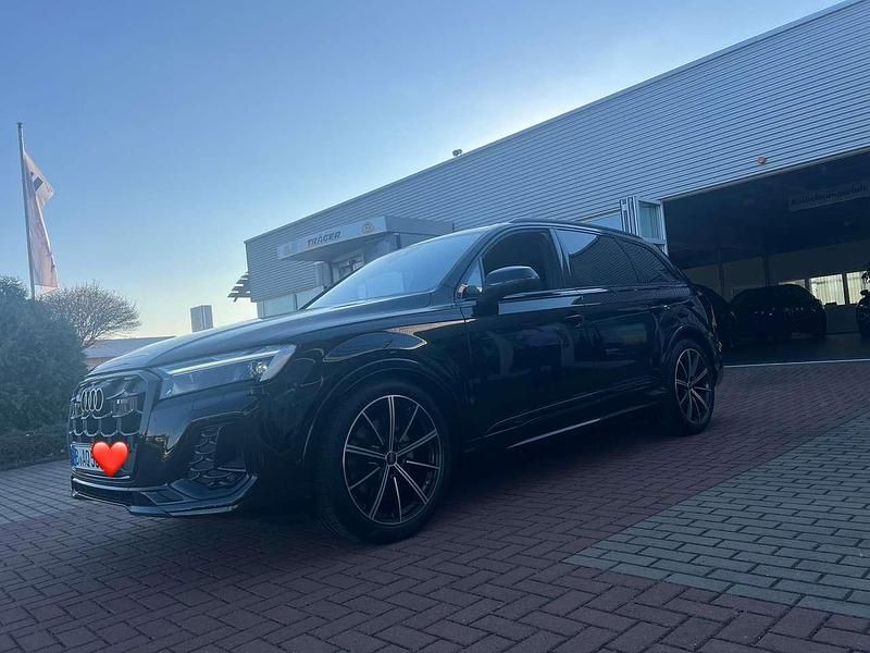 Schwarz Gebraucht 2024 Audi Q7 S-Line SUV | 87.680 € - Bild 1/4