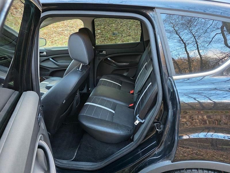 Gebraucht Ford Kuga Titanium 163 PS (119 kW) 2011 Schwarz SUV