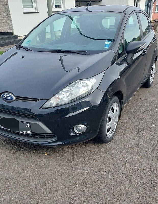 Schwarz Gebraucht 2012 Ford Fiesta Kleinwagen | 2.000 € (Guter Preis) - Bild 1/4