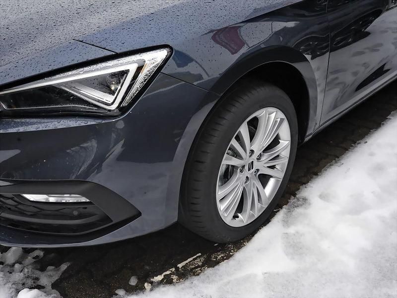 Neu Seat Leon 116 PS (85 kW) 2026 Grau Limousine
