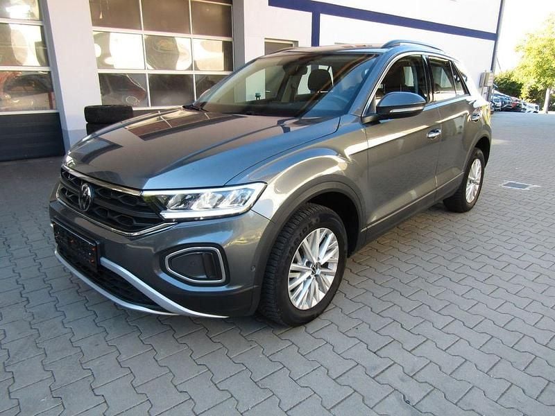 Grau Gebraucht 2022 VW T-Roc Life SUV | 21.800 € (Fairer Preis) - Bild 1/4