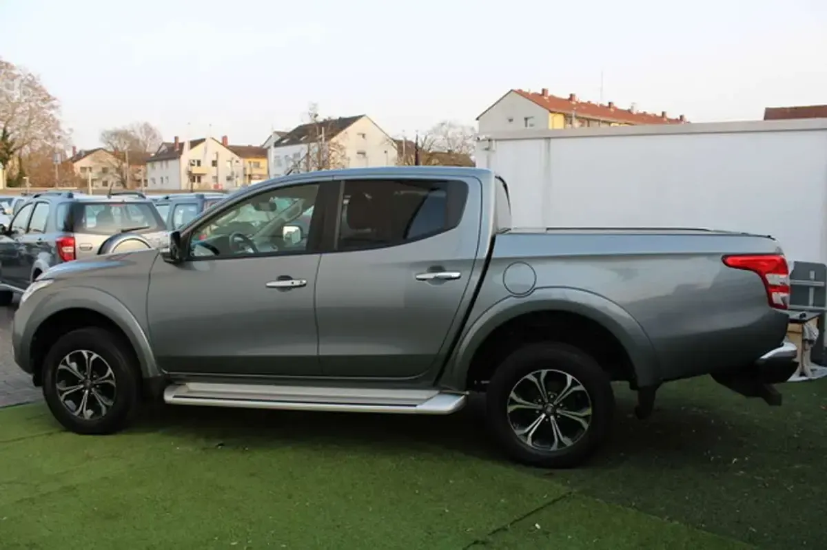 Gebraucht Fiat Fullback Cross Plus 181 PS (133 kW) 2019 Grau (metallic) Pickup