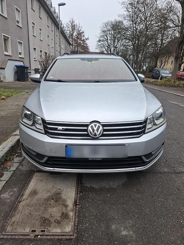 Silber Gebraucht 2011 VW Passat Kombi | 7.400 € (Etwas zu teuer) - Bild 1/4