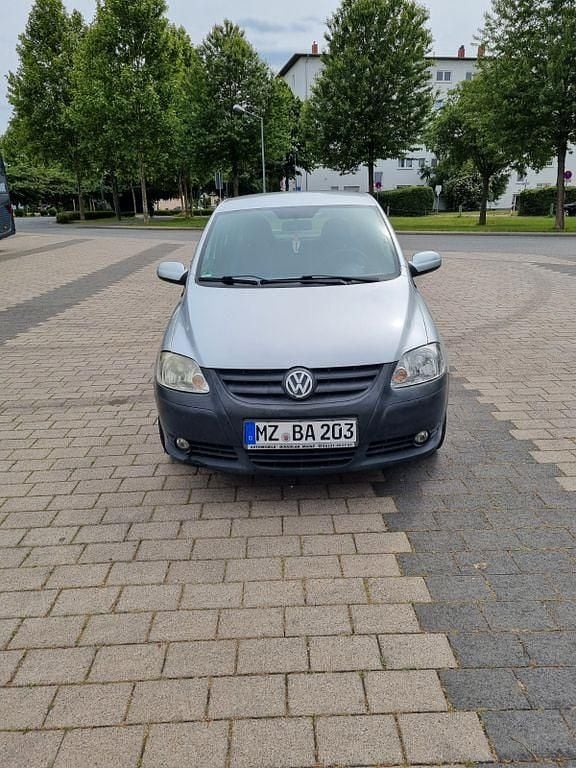 Gebraucht VW Fox Refresh 54 PS (39 kW) 2008 Grau Kleinwagen