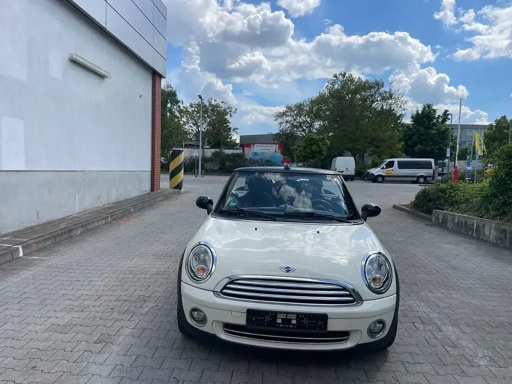 Usata Mini Cooper Cabriolet 120 CV (88 kW) 2009 Bianco Cabrio