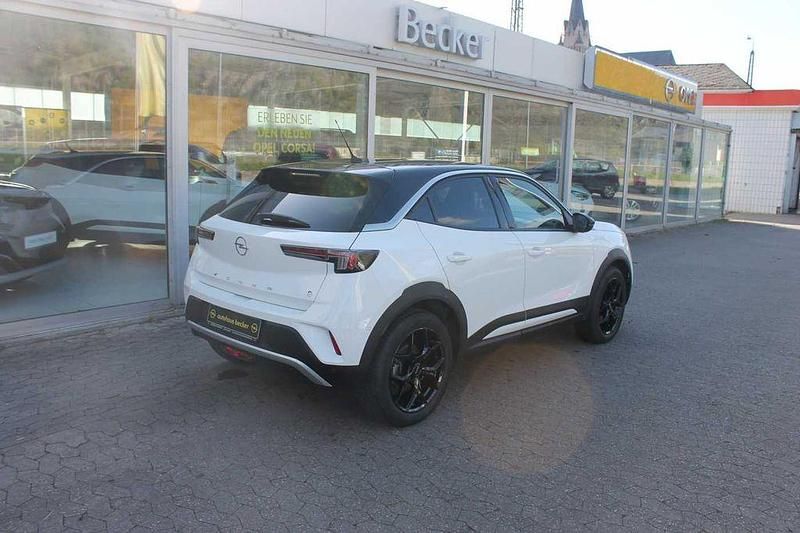 Gebraucht Opel Mokka-e Ultimate 100 kW (136 PS) 2022 Weiß SUV