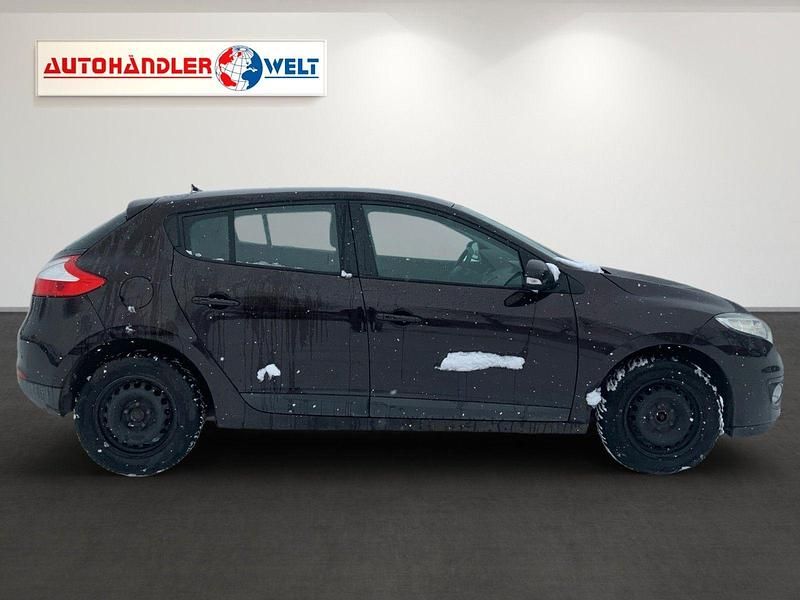 Gebraucht Renault Mégane Expression 116 PS (85 kW) 2013 Schwarz Limousine