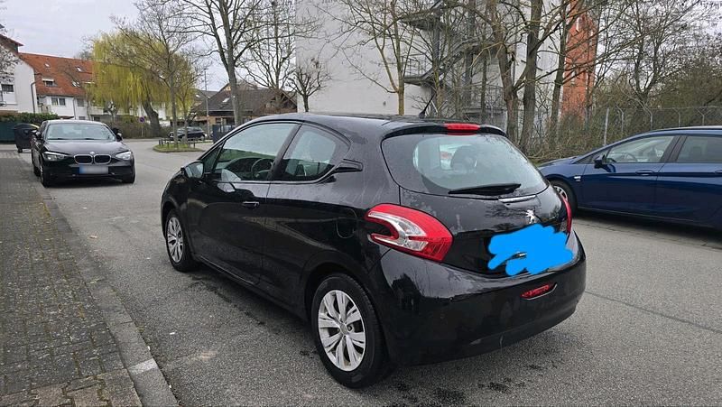 Gebraucht Peugeot 208 82 PS (60 kW) 2012 Schwarz Kleinwagen
