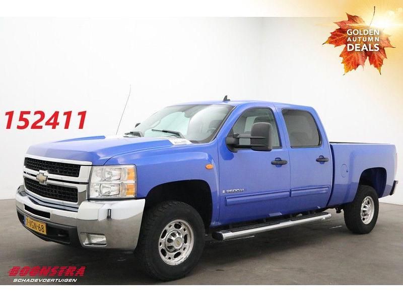 Blau Gebraucht 2010 Chevrolet Silverado SUV | 11.950 € - Bild 1/4