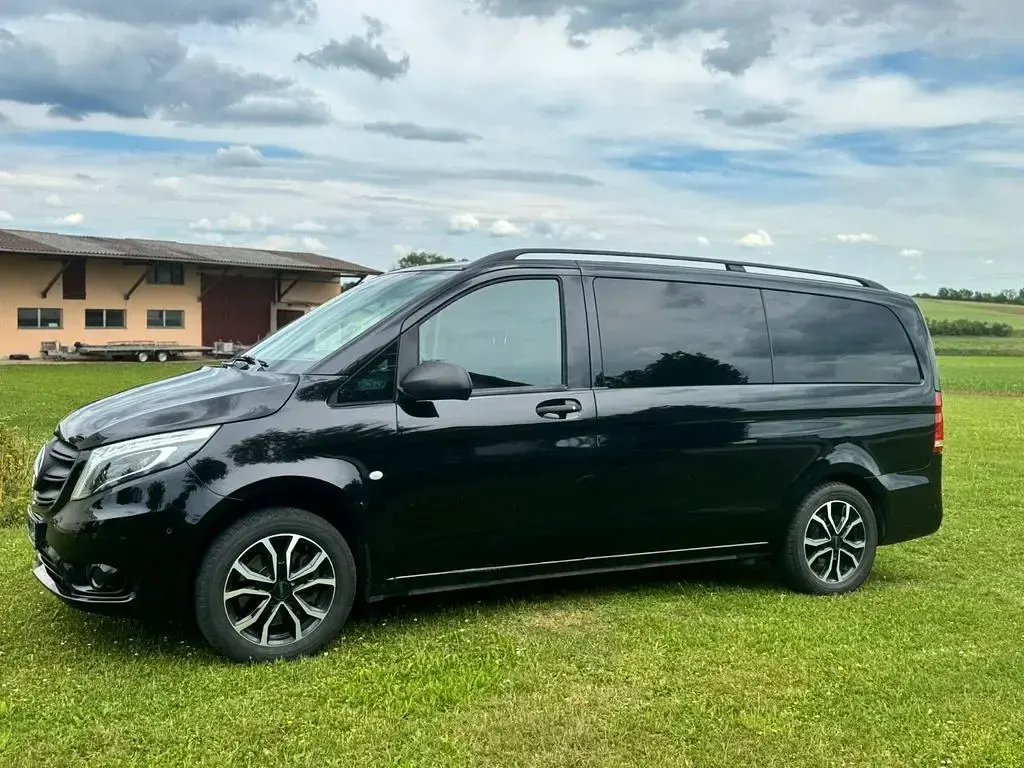 Gebraucht Mercedes Vito 237 PS (174 kW) 2021 Schwarz Van