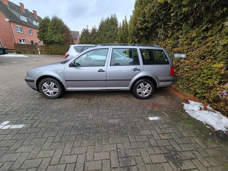 Gebraucht VW Golf IV 101 PS (74 kW) 2003 Silber Kombi