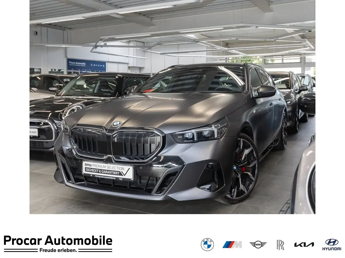Gebraucht BMW 520 M Sport 197 PS (144 kW) 2025 Kombi