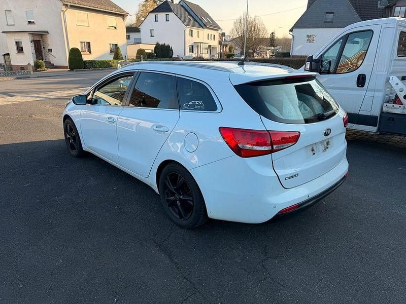 Gebraucht Kia Ceed Sportswagon 135 PS (99 kW) 2017 (wd) cassa with Kombi