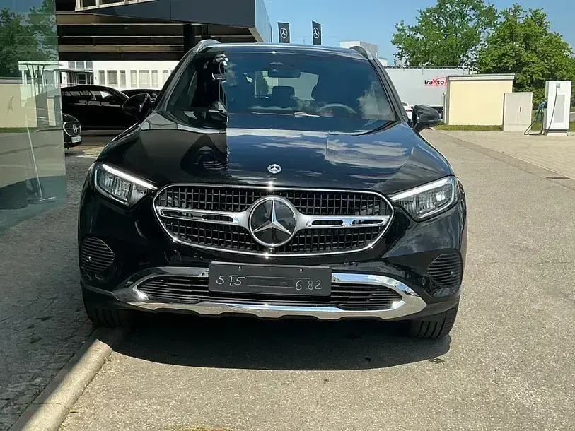 Gebraucht Mercedes GLC220 Avantgarde 197 PS (144 kW) 2026 Schwarz SUV