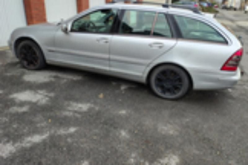 Gebraucht Mercedes C320 2003 Silber Kombi