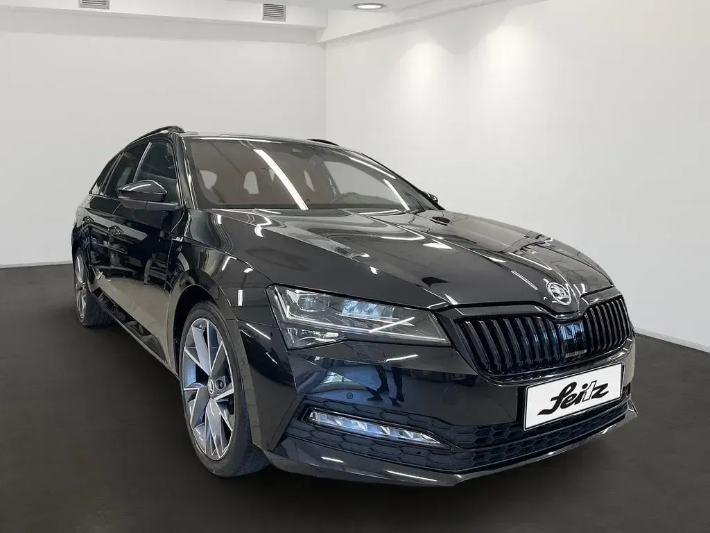Gebraucht Skoda Superb SportLine 150 PS (110 kW) 2022 Schwarz Kombi