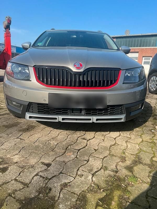 Gebraucht Skoda Octavia Scout 184 PS (135 kW) 2014 Kombi