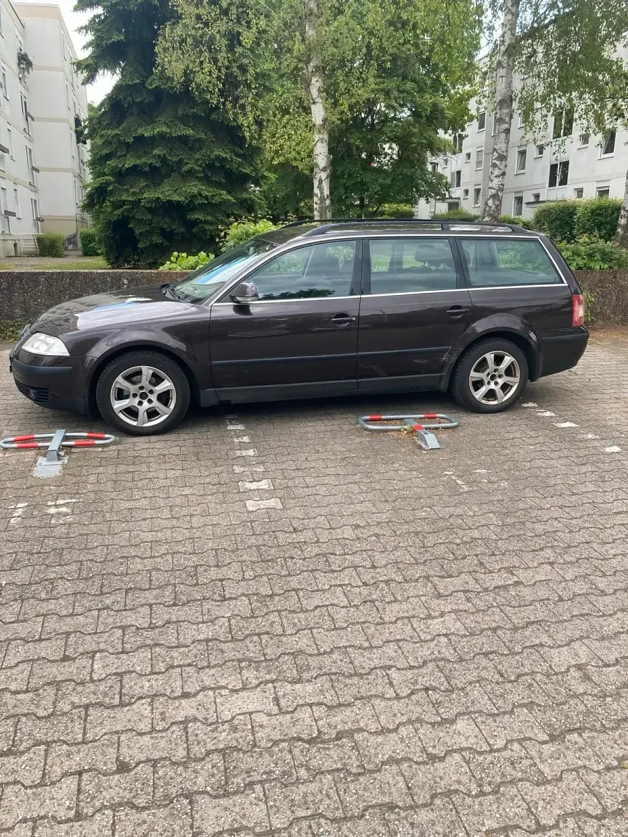 Usata VW Passat 115 CV (84 kW) 2004 Viola Station wagon
