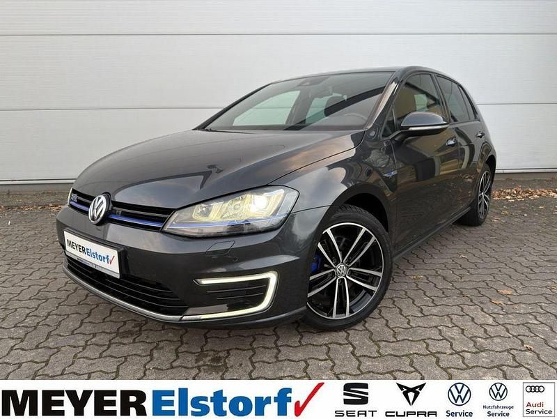 Grau Gebraucht 2016 VW Golf VII GTE Limousine | 17.950 € (Guter Preis) - Bild 1/4