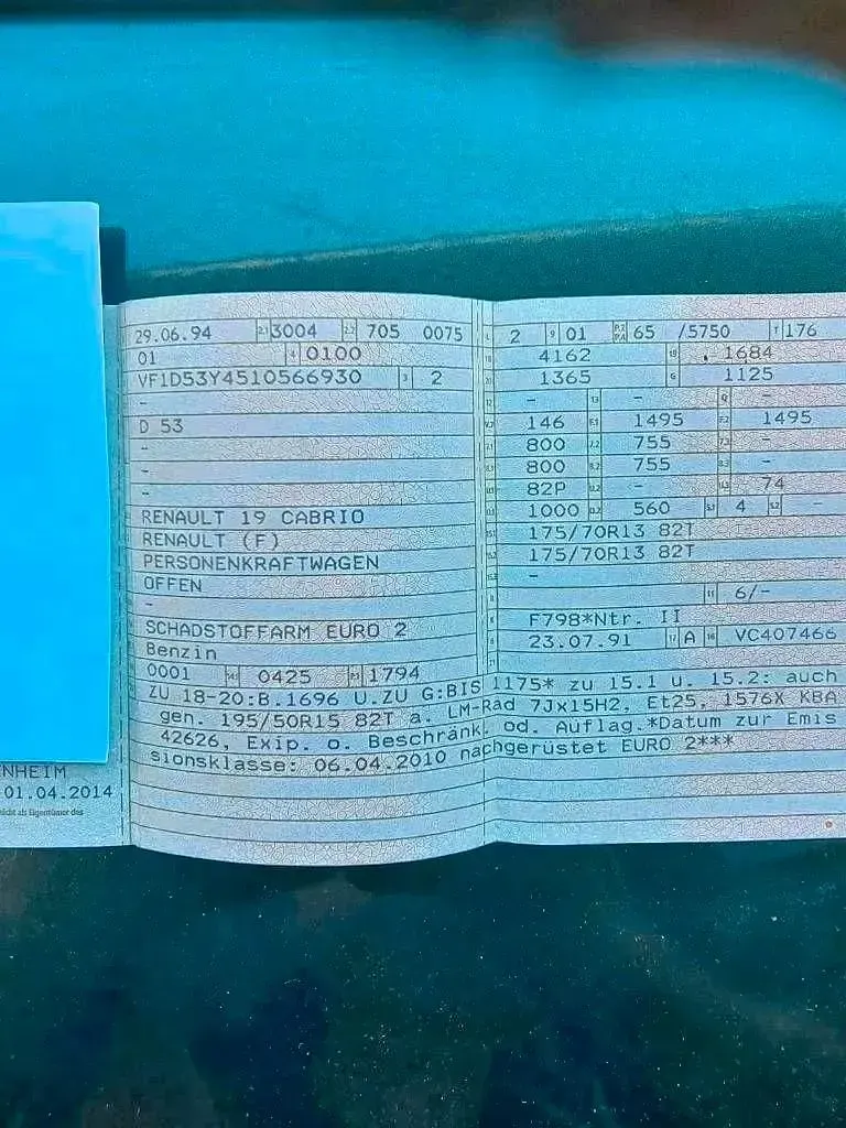 Gebraucht Renault 19 88 PS (64 kW) 1994 Grün Cabrio