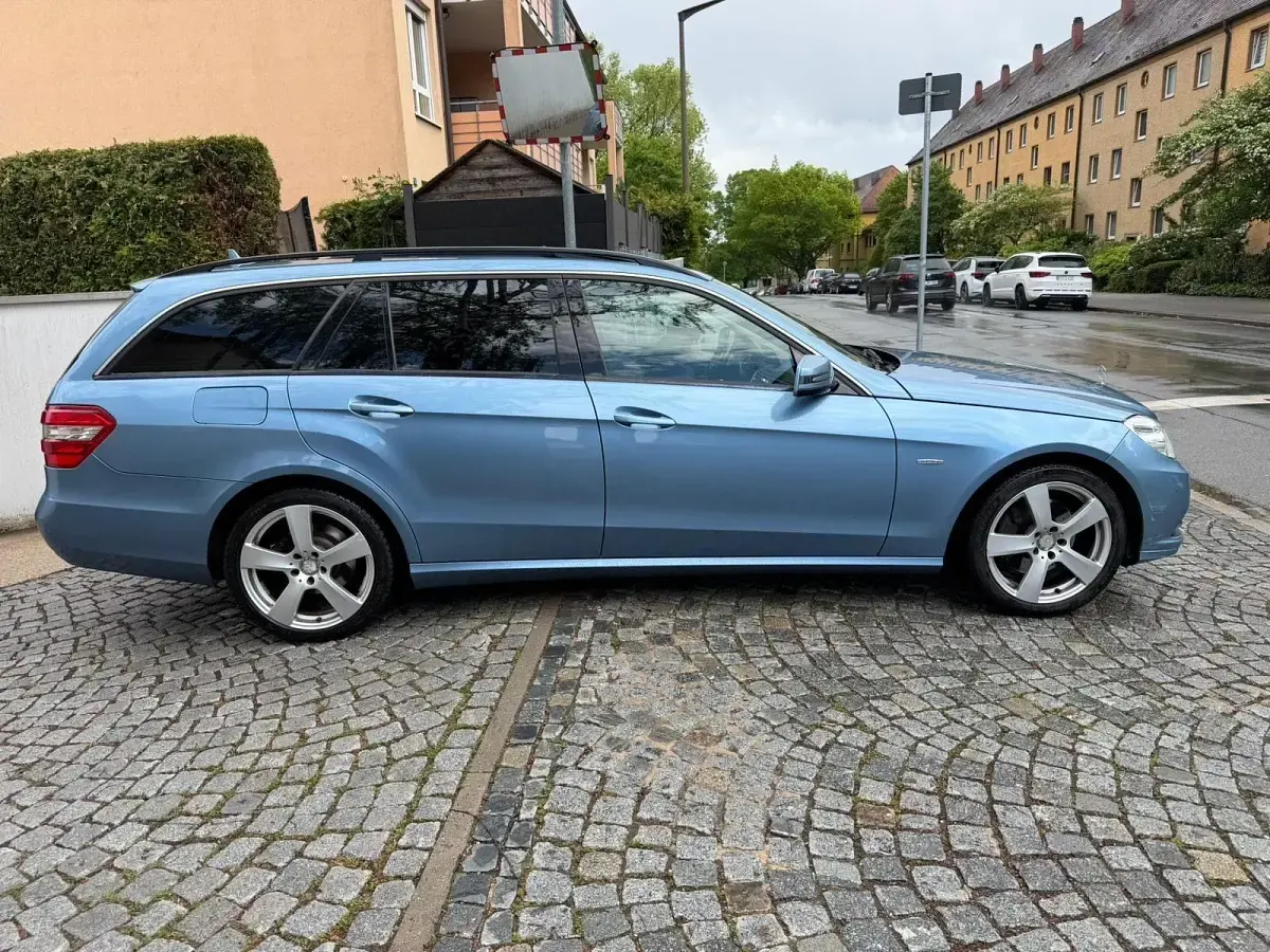 Occasion Mercedes E200 136 ch (100 kW) 2011 Bleue Break