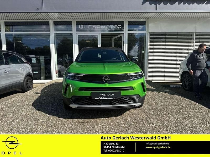 Gebraucht Opel Mokka-e Ultimate 100 kW (136 PS) 2022 Mamba green met SUV