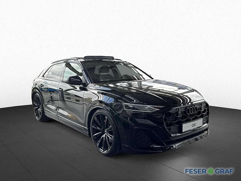 Neu Audi Q8 Ambiente 286 PS (210 kW) 2025 Mythosschwarz metallic SUV