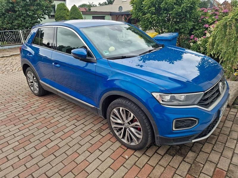 Blau Gebraucht 2019 VW T-Roc Sport SUV | 18.100 € (Guter Preis) - Bild 1/4