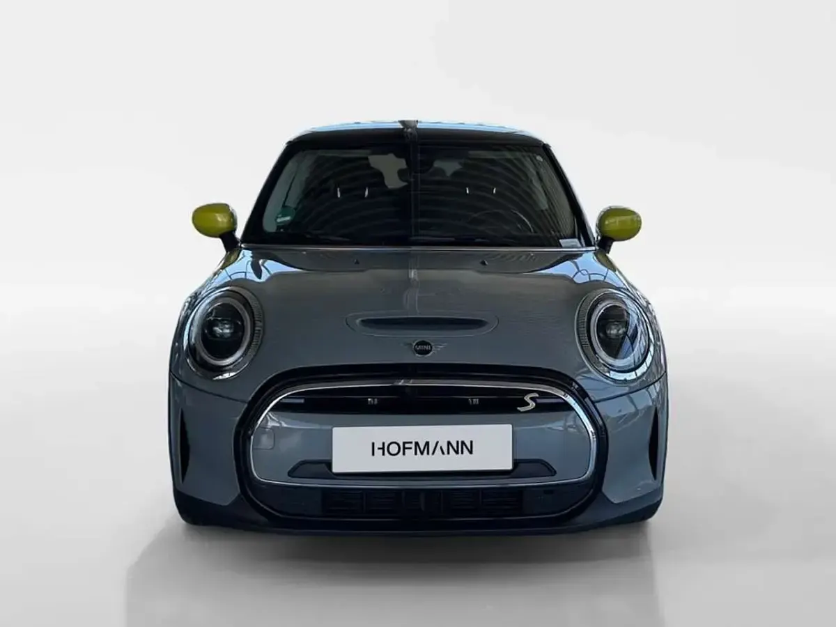 Gebraucht Mini Cooper SE Essential 135 kW (184 PS) 2022 Moonwalk grey metallic Kleinwagen