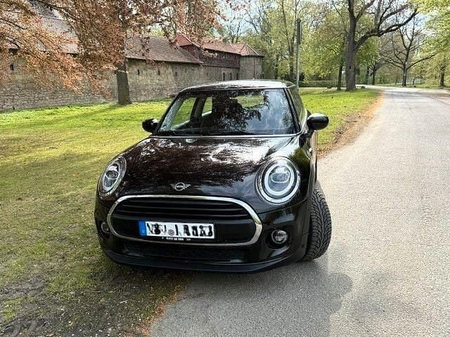 Second-hand Mini ONE 102 CP (75 kW) 2020 Negru Hatchback