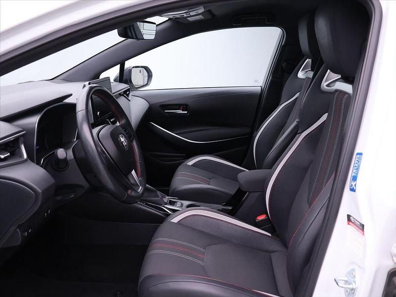 Gebraucht Toyota Corolla Hybrid 98 PS (72 kW) 2022 Weiß Limousine