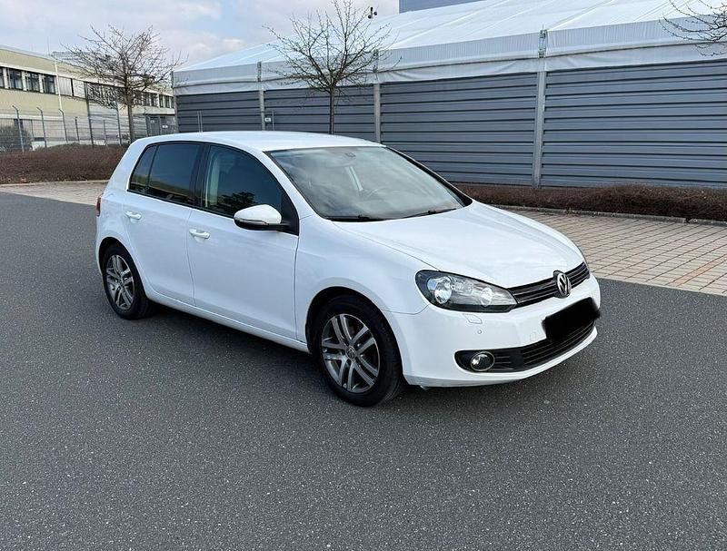 Gebraucht VW Golf VI 80 PS (58 kW) 2009 Weiß Kleinwagen